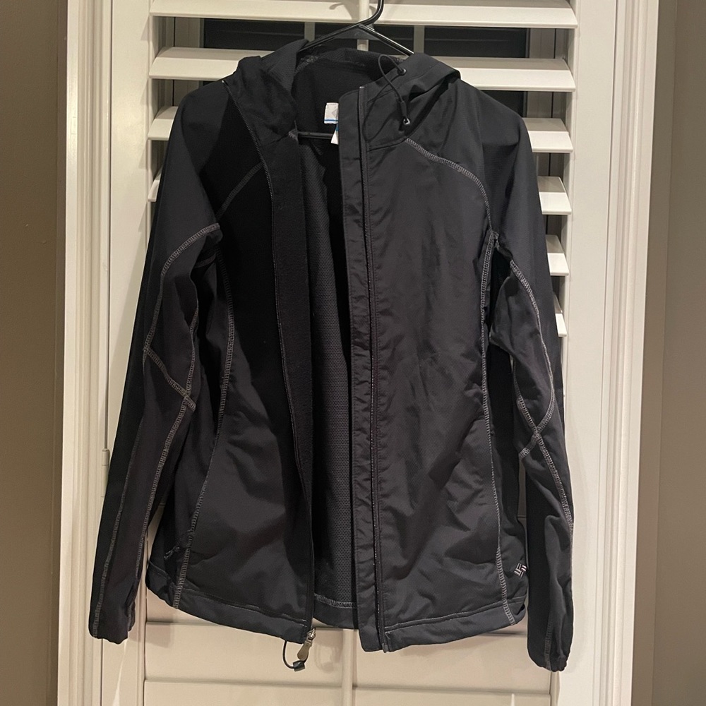 Women’s black Columbia rain jacket